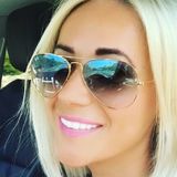 Bloondy from Zurich | Woman | 32 years old | Capricorn