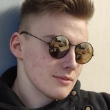 Savickisx0 from Plunge | Man | 25 years old | Capricorn