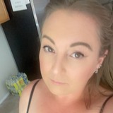 Bella from Henderson | Woman | 44 years old | Leo