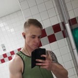 Zach from Camp Pendleton | Man | 27 years old | Cancer