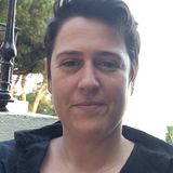 Charle from Lisbon | Woman | 51 years old | Taurus