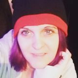 Lynn from Pittsburgh | Woman | 44 years old | Aquarius