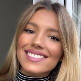 Simeeess from Dover | Woman | 33 years old | Taurus