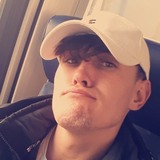 Romtreb from Saint-Nazaire | Man | 24 years old | Aquarius