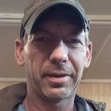 Rickyholcomb5H from Camden | Man | 42 years old | Aries
