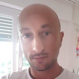 Generousboy01 from Lausanne | Man | 44 years old | Scorpio