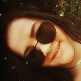 Vinisiloh from Flores | Woman | 24 years old | Libra