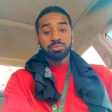 Sneakerhead from Black Mountain | Man | 33 years old | Aries