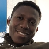 Momo from Paris | Man | 35 years old | Capricorn