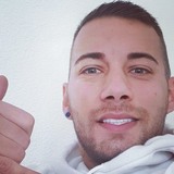 Kroneceloj from Sankt Gallen | Man | 34 years old | Gemini
