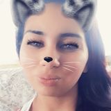 Jeh from Penha | Woman | 29 years old | Capricorn