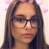 Aicha from Bavikhove | Woman | 29 years old | Leo