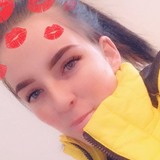 Niamh from Dublin | Woman | 26 years old | Libra