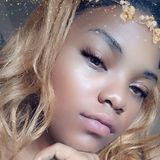 Vickilou from Mesa | Woman | 31 years old | Gemini