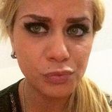 Sara from Rome | Woman | 37 years old | Taurus