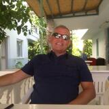 Gayelord from Essex | Man | 49 years old | Cancer