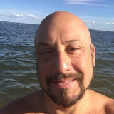 Eyesguy from Scarsdale | Man | 57 years old | Cancer